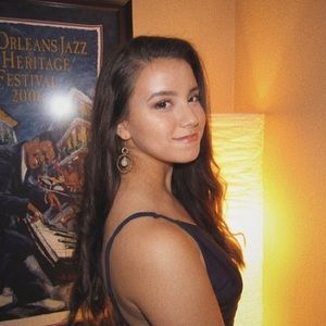 Meet your Posher, Bella